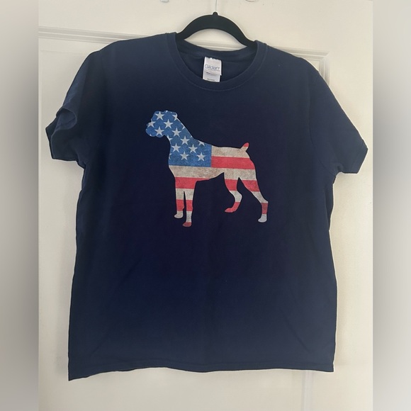 Gildan Tops - NWOT✨ Boxer Dog T-Shirt